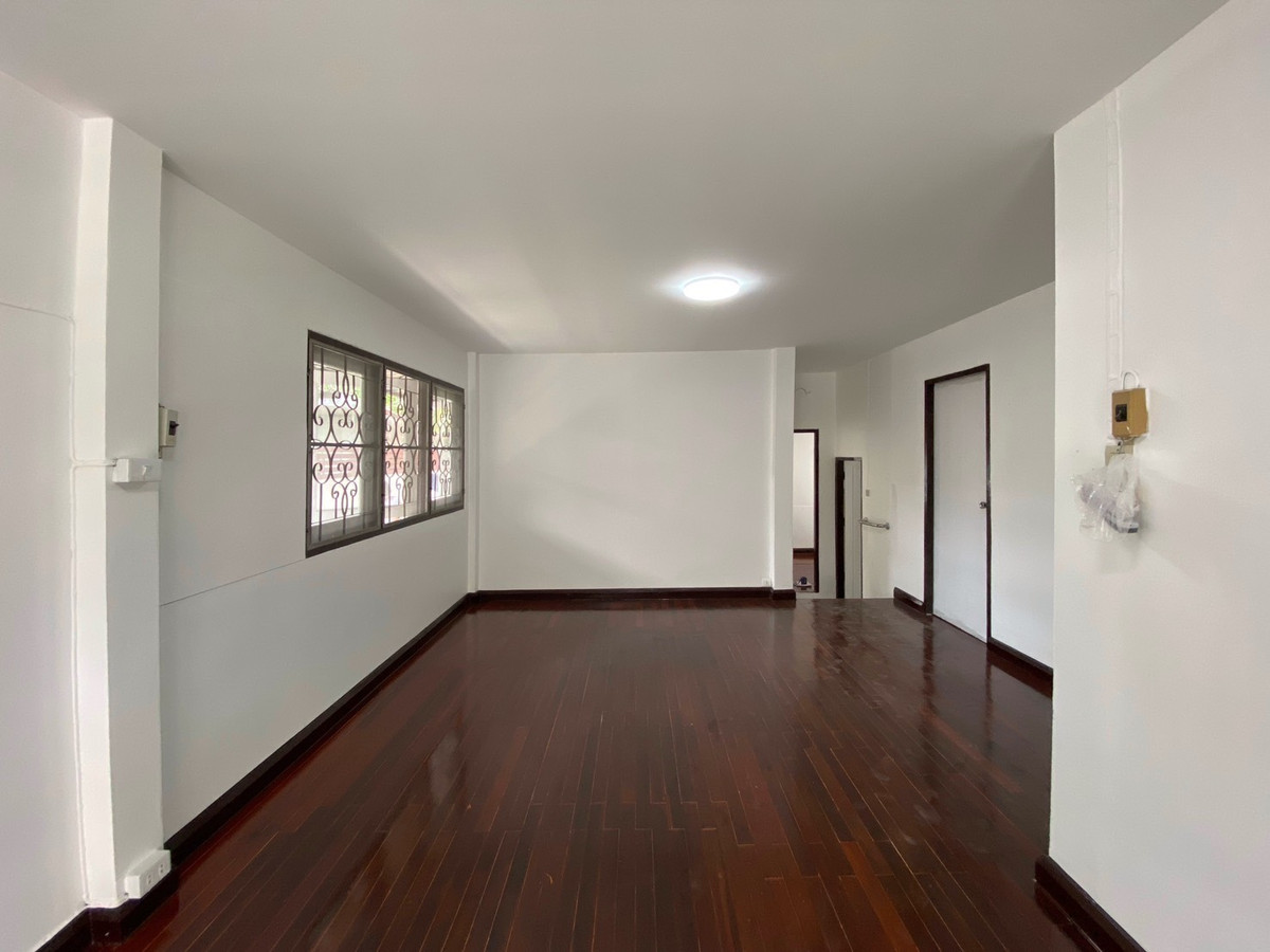 H1355 บ้านให้เช่า ซอยวิภาวดี16 3นอน 1 น้ำ – รูปที่ 4