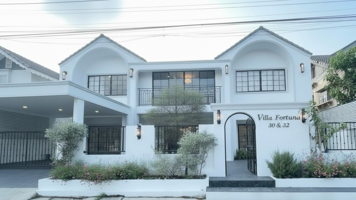 🪻Luxury house near Inthra Expressway, near CDC | 5 bedrooms, 4 bathrooms 
 82 sq m | usable area 300 sq m | 
 separate maid's room