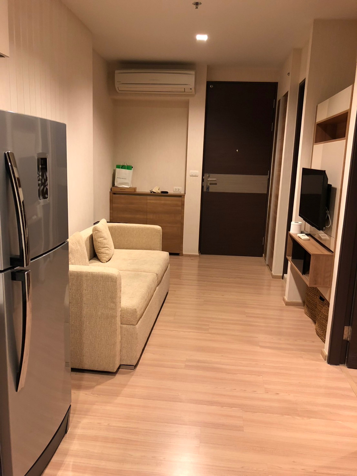 ***Beautiful room, ready to move in*** Rhythm Sathorn > BTS Saphan Taksin – รูปที่ 2
