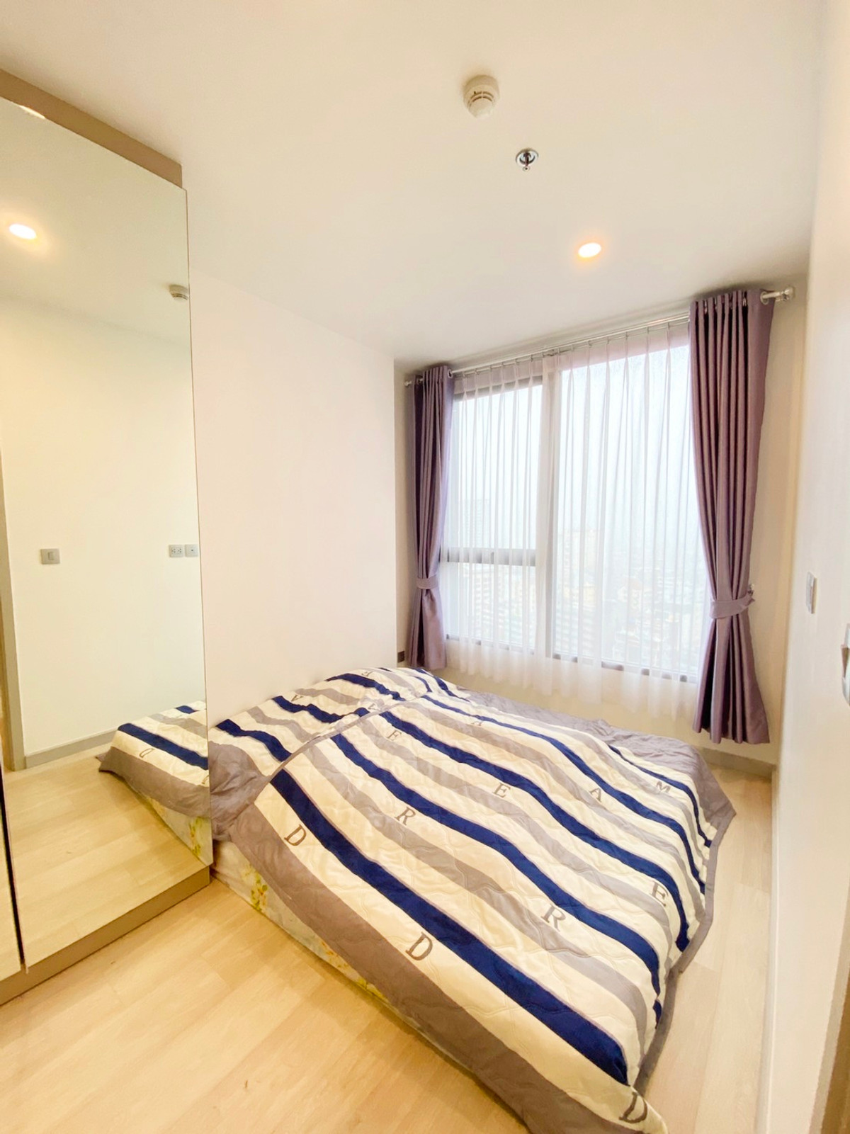 ขายถูกด่วน!!! knightsbridge prime sathorn 1 ห้องนอน Monoplex 24 ตรม. ชั้น 20 วิว ถ.นราธิวาส ใกล้รถไฟฟ้า BTS ช่องนนทรี ขายถูกด่วน!!! knightsbridge prime sathorn 1 ห้องนอน Monoplex 24 ตรม. ชั้น 20 วิว ถ.นราธิวาส ใกล้รถไฟฟ้า BTS ช่องนนทรี