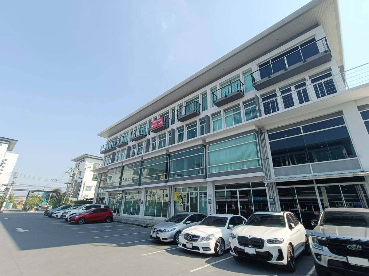 Commercial building for sale, 20.62 sq m, H-Cape Biz Plus On Nut-Wongwaen. Commercial building for sale, 20.62 sq m, H-Cape Biz Plus On Nut-Wongwaen.