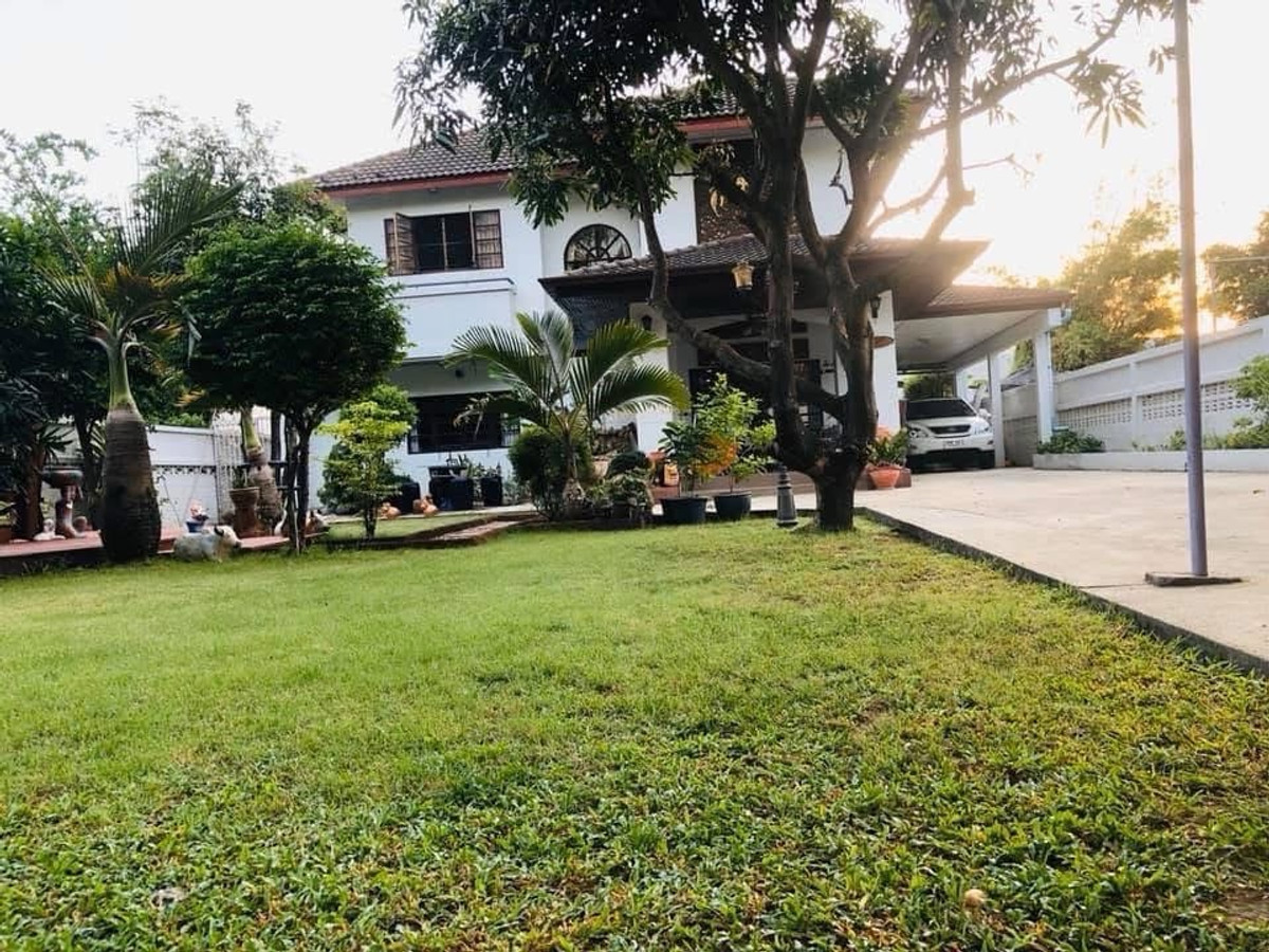 Beautiful house for sale, good location Near the expressway Social Work Road 0863377287