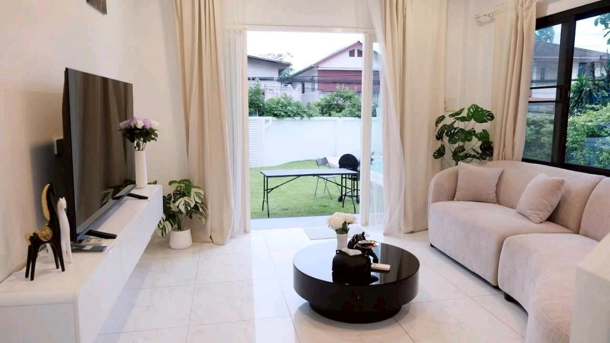ให้เช่าบ้านเดี่ยวสุขุมวิท 103 Pool villa ทำธุรกิจ Airbnb ได้ 🗽🎎🎎 素坤逸路103巷独栋别墅出租。带泳池，适合Airbnb民宿经营。 – รูปที่ 2