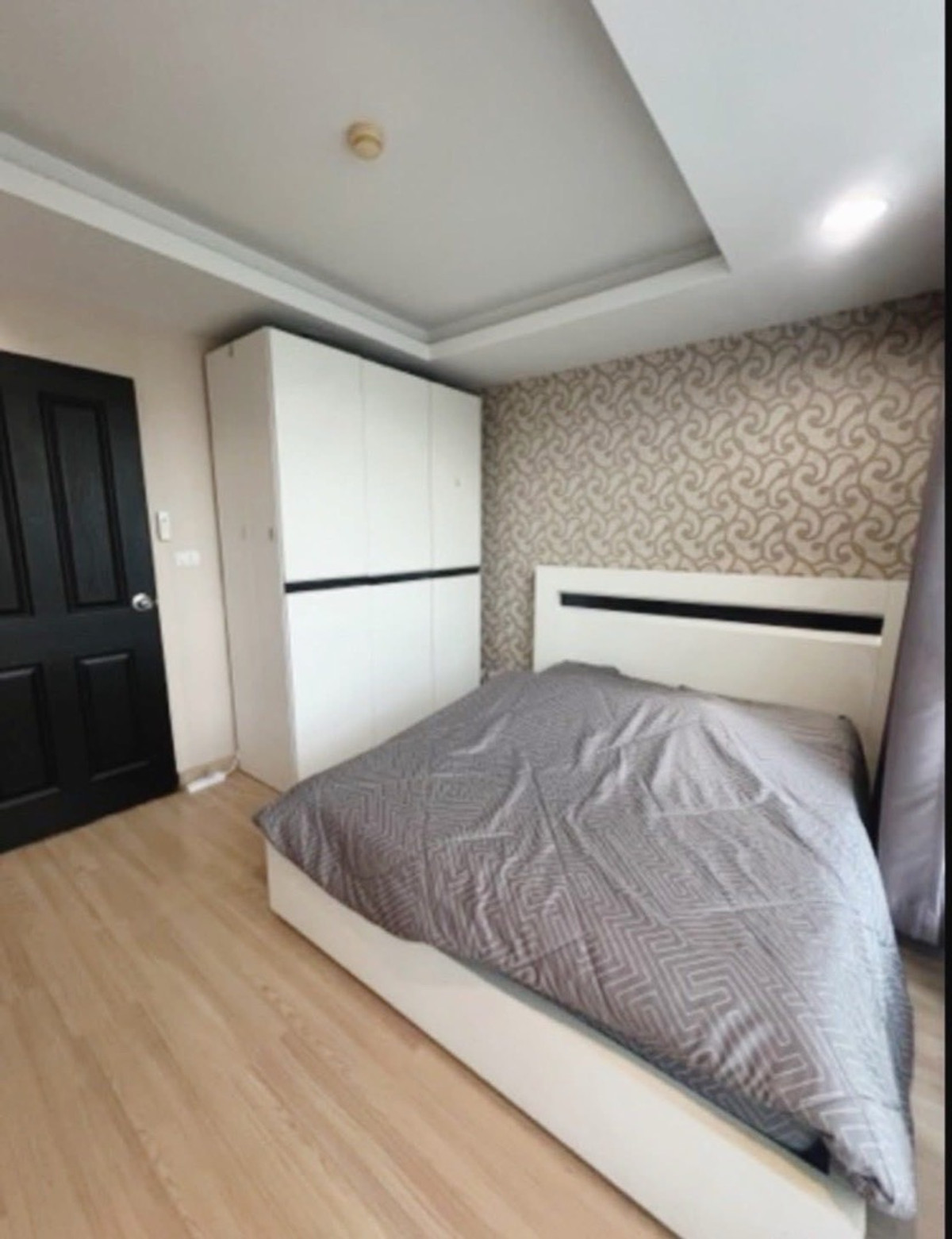 Condo for sale The Kris 5 Ratchada 17, convenient travel, near MRT Sutthisan & Huai Khwang – รูปที่ 2