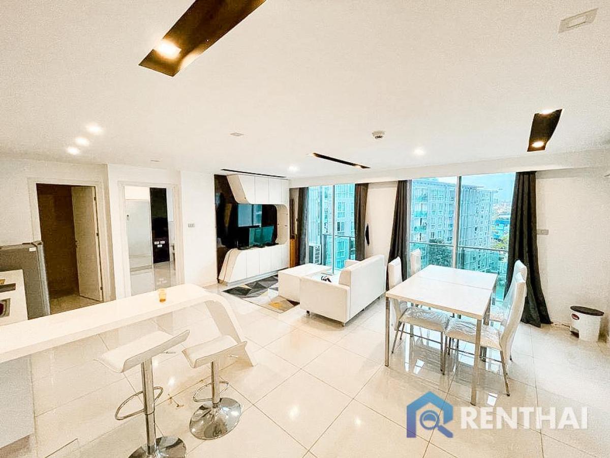 Large 2 bedrooms resort style for sale in City Center of Pattaya