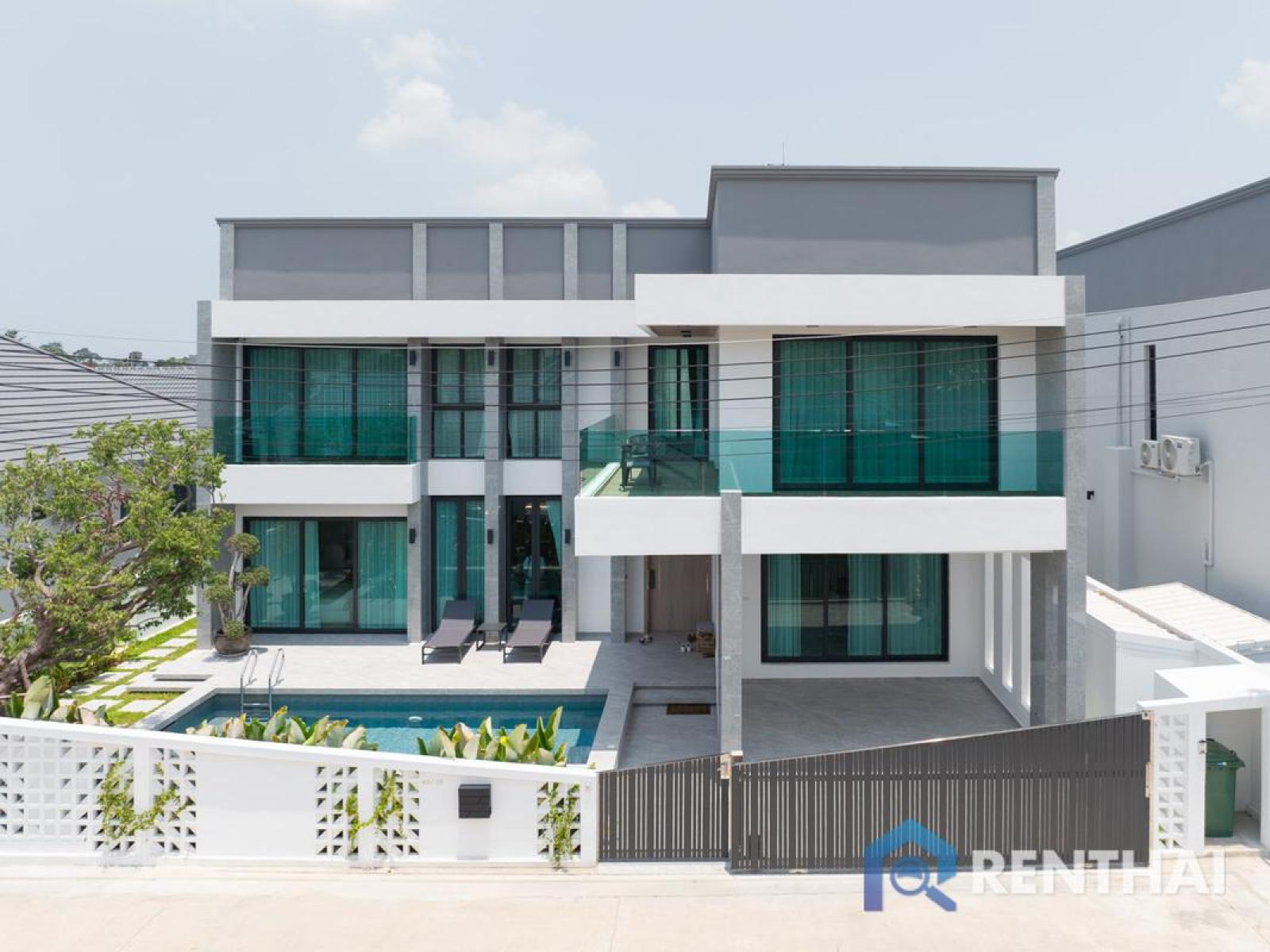 บ้านหรูสไตล์โมเดิร์นทรอปิคอล 5 ห้องนอน ทำเลศักยภาพพัทยา – รูปที่ 3