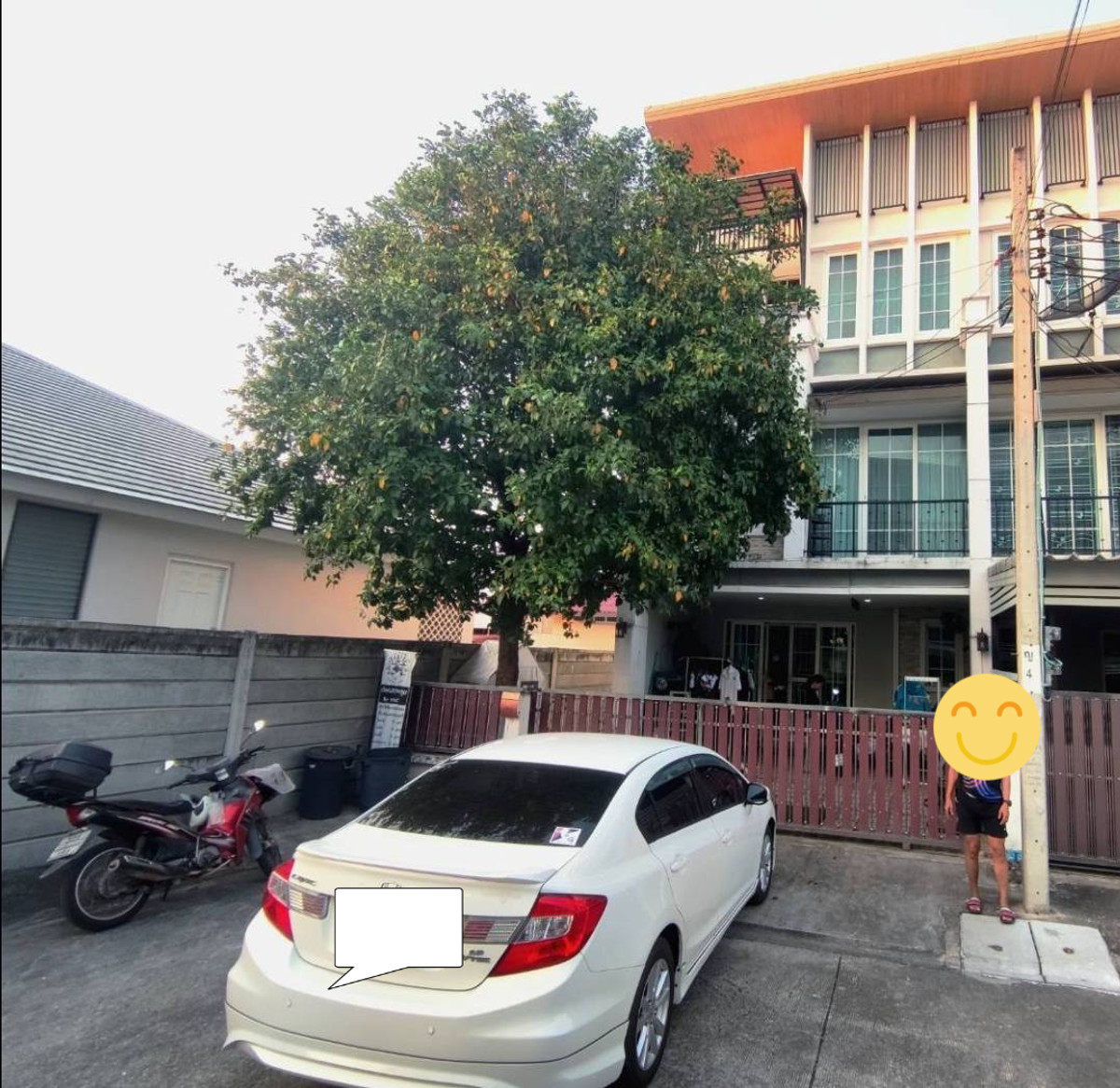 3-story townhome, Golden City Pinklao-Charan Sanitwong, corner house, size 31.7 square meters, 5 bedrooms, Bang Kruai-Sai Noi Road, Bang Kruai Subdistrict, Bang Kruai District, Nonthaburi Province.