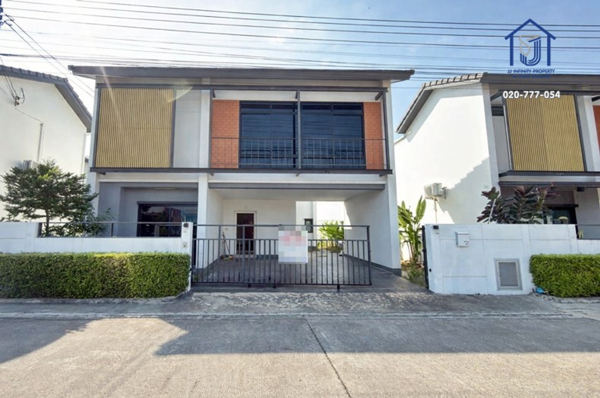 2-story detached house for sale, The Embrace Village, Chatuchot, Ramindra, Thai Raman Road, near the expressway, BTS.