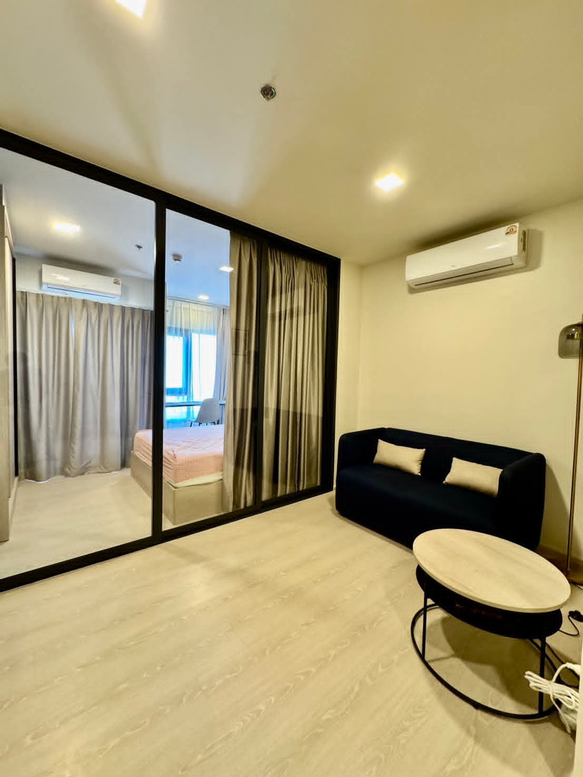 🌇 ให้เช่า 𝐅𝐥𝐨 𝐛𝐲 𝐬𝐚𝐧𝐬𝐢𝐫𝐢 ห้องวิวแม่น้ำชั้น 21 เฟอร์นิเจอร์ครบพร้อมอยู่ RW007517  – รูปที่ 2