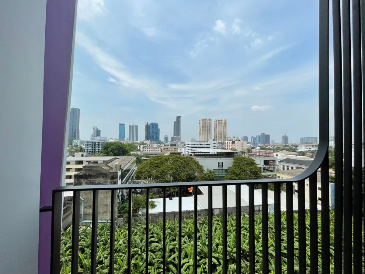 1 bedroom, beautiful room, ready to move in, 3.7 million!