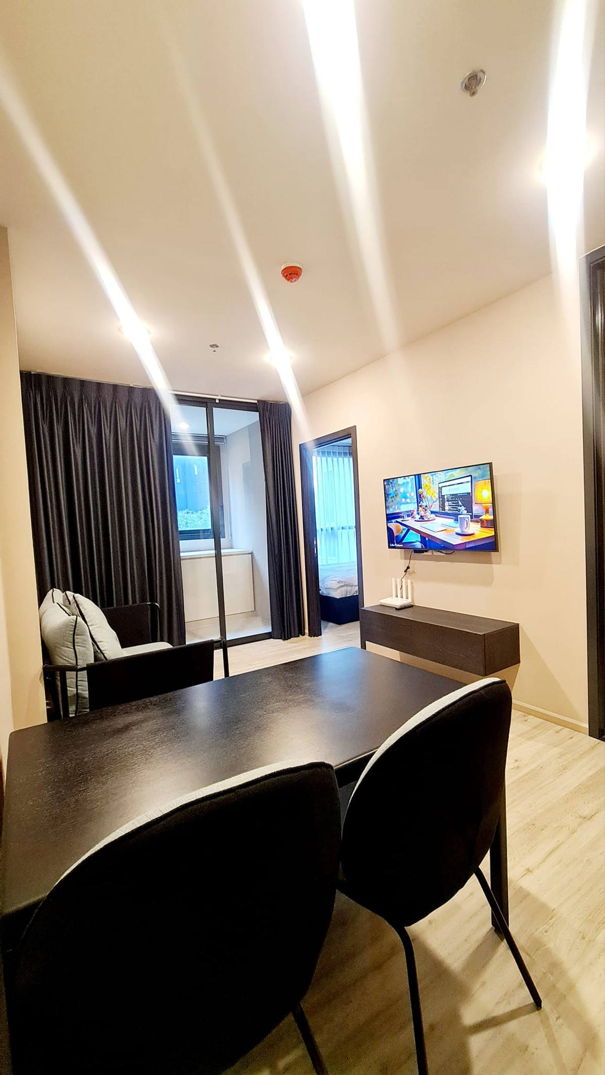 For rent XT ห้วยขวาง ห้องตกแต่งสวยมาก เฟอร์นิเจอร์ครบ  RW005266 – รูปที่ 4