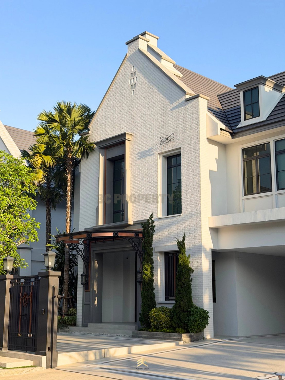 Luxurious mansion with every private swimming pool: Nantawan Pool Viila Rama 9 - Krungthep Kreetha New Road: 🔺Starting at 100 million baht. Luxurious mansion with every private swimming pool: Nantawan Pool Viila Rama 9 - Krungthep Kreetha New Road: 🔺Starting at 100 million baht.