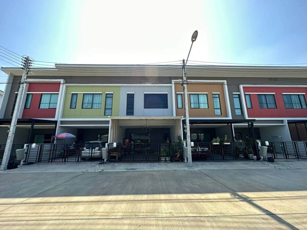 95666 - Townhome for sale, Siri Place Village, Rangsit-Klong 2, near Future Park Rangsit Mall.