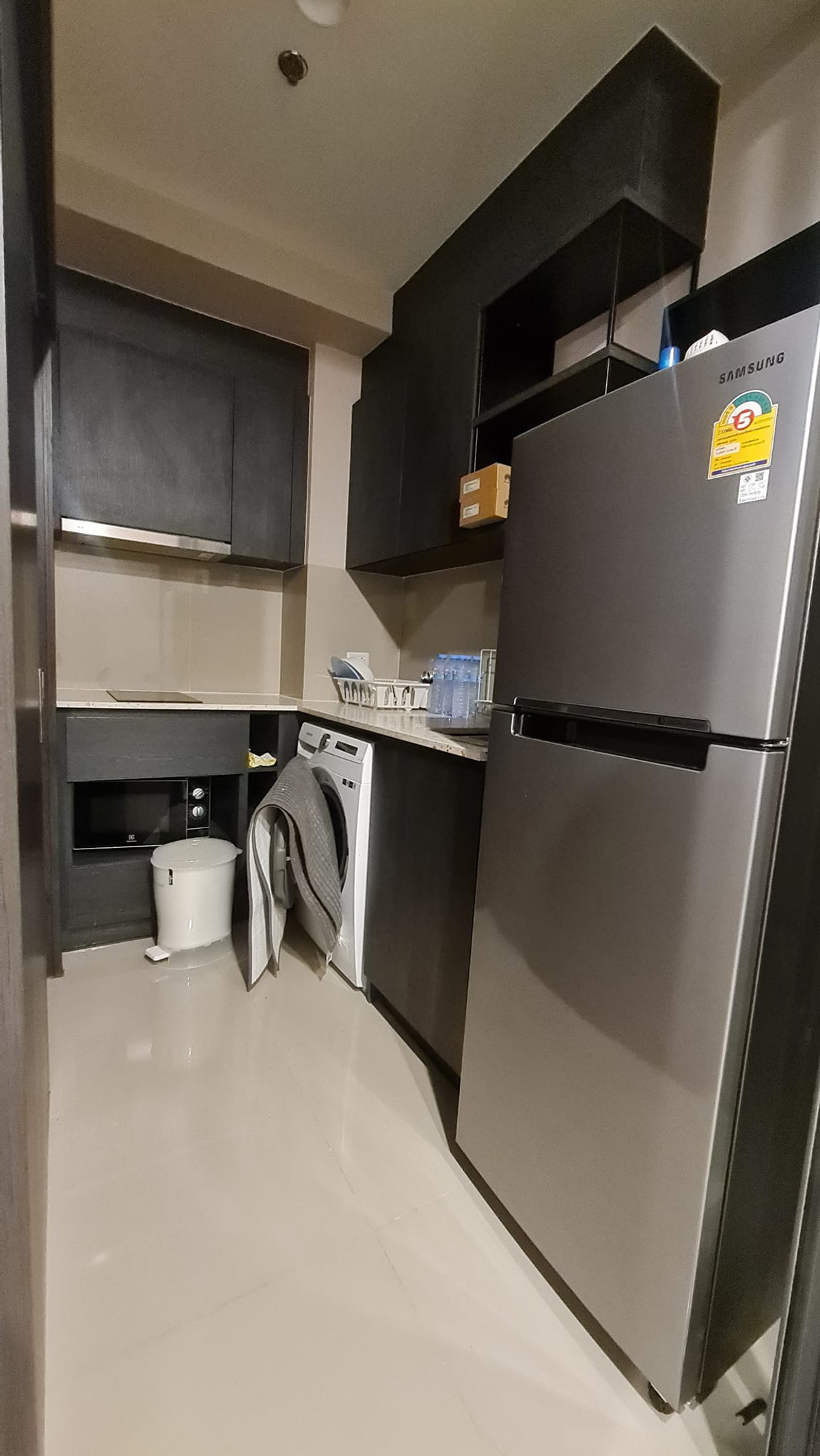 For rent XT ห้วยขวาง ห้องตกแต่งสวยมาก เฟอร์นิเจอร์ครบ  RW005266 – รูปที่ 2