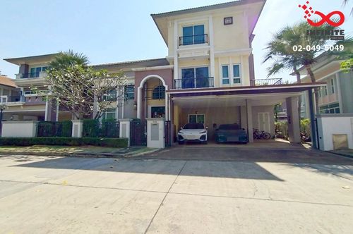 3-story detached house for sale, Grand Bangkok Boulevard. Ratchada-Ramintra 2, project beginning near the clubhouse.