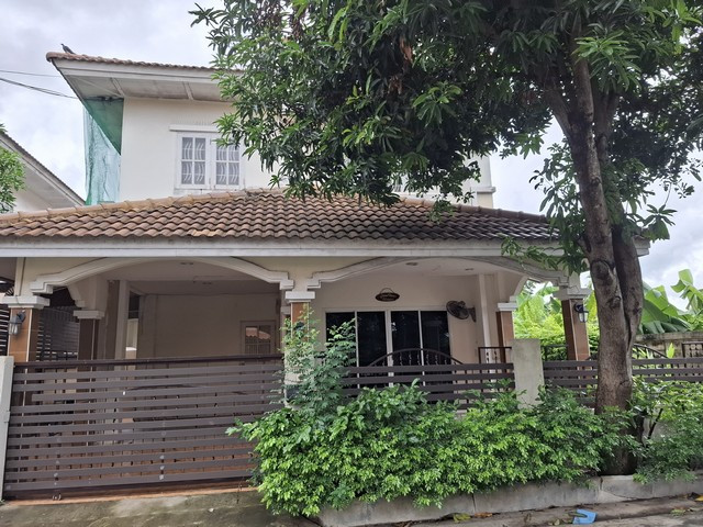 2-story semi-detached house for sale, located on Khlong Song Road. Can penetrate Ramintra – รูปที่ 2
