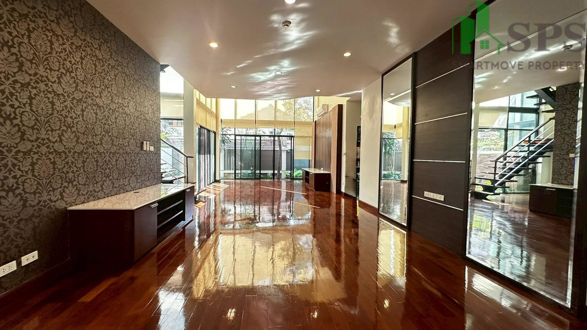 Detached House in Prime Sukhumvit – Phrom Phong pet friendly บ้านเดี่ยวให้เช่า ใจกลางเมือง ทำเลสุขุมวิท – พร้อมพงษ์  (SPSEVE1676) – รูปที่ 3