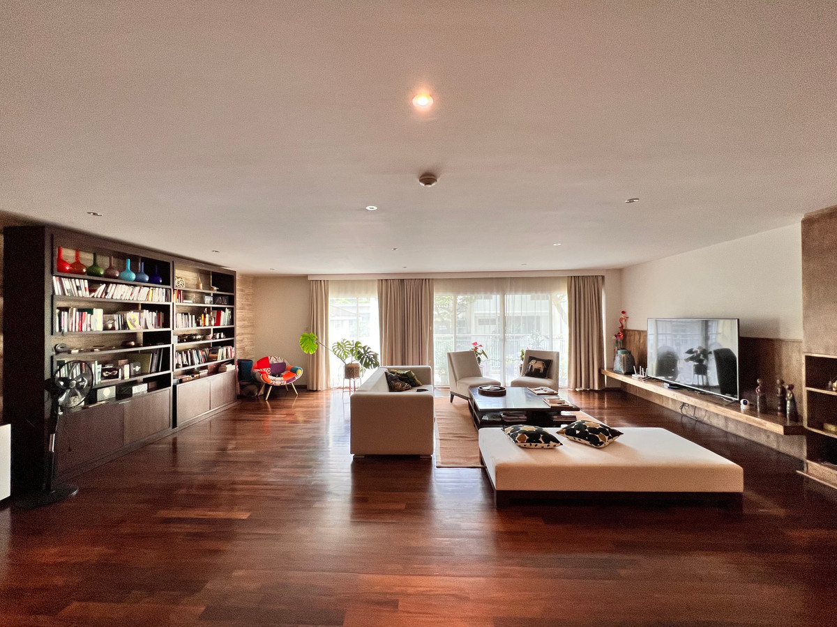 RENT (4 Bed 350 Sqm) 🦮🐈 Condo@BTS Thonglor - Pet Friendly (175,000 THB Negotiable)