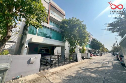 Home office for sale, 4 floors, 36 sq m., The Terminal Suvarnabhumi, near Bang Phli Airport, Samut Prakan.