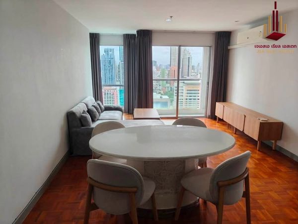 ✨ For Rent: Silom Suite  Condo ✨  💰 Only 32,000 THB/month