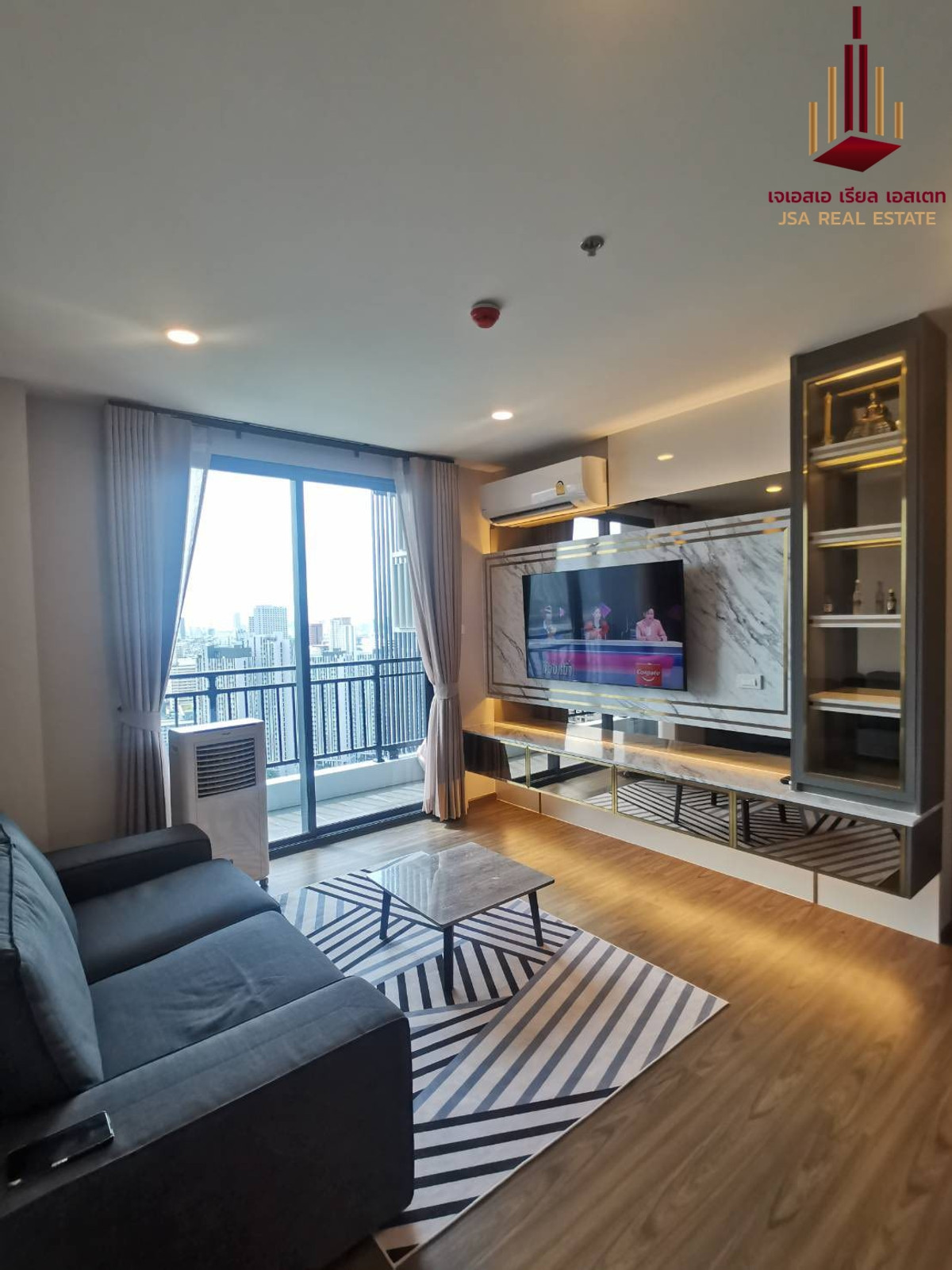 ✨ For Sale: Artisan Ratchada Condo ✨ 💰 Only 7,500,000 THB ✨ For Sale: Artisan Ratchada Condo ✨ 💰 Only 7,500,000 THB