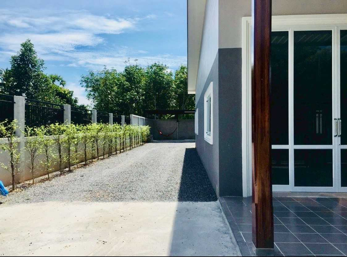 ขายบ้านเดี่ยวทำเลเมืองสตูล ฟังก์ชันครบ อยู่สบาย พร้อมเฟอร์นิเจอร์ทั้งหลัง – รูปที่ 3