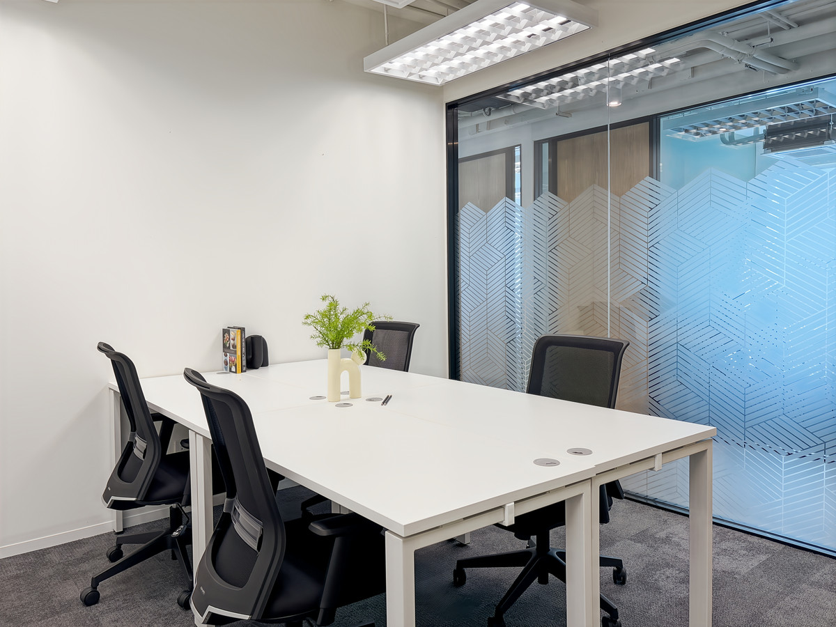 ออฟฟิศในฝันที่ปรับแต่งตามความต้องการสำหรับ 2 พนักงาน ใน Spaces Ratchathewi – รูปที่ 2