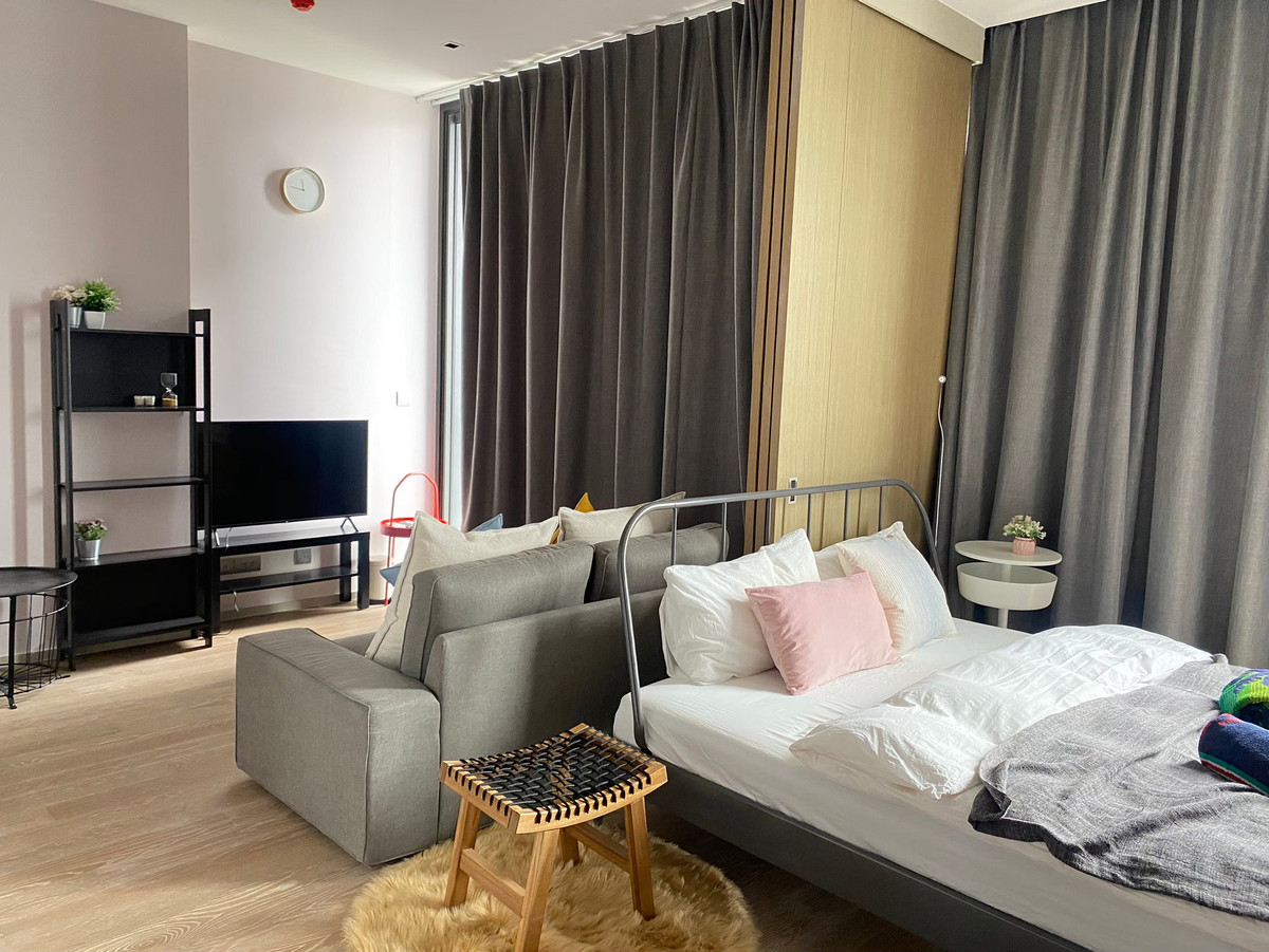 **Ashton Silom 50 Sq.m. Fully Furnished @29,000 THB/month. Call Nong 096-2615656.** Spacious 50 sq.m. condo, 1 bedroom, 1 bathroom, fully furnished, ready to move in. Location: Silom, Chong Nonsi. Rental Price: 29,000 THB/Month. Condominium near MRT and B **Ashton Silom 50 Sq.m. Fully Furnished @29,000 THB/month. Call Nong 096-2615656.** Spacious 50 sq.m. condo, 1 bedroom, 1 bathroom, fully furnished, ready to move in. Location: Silom, Chong Nonsi. Rental Price: 29,000 THB/Month. Condominium near MRT and B