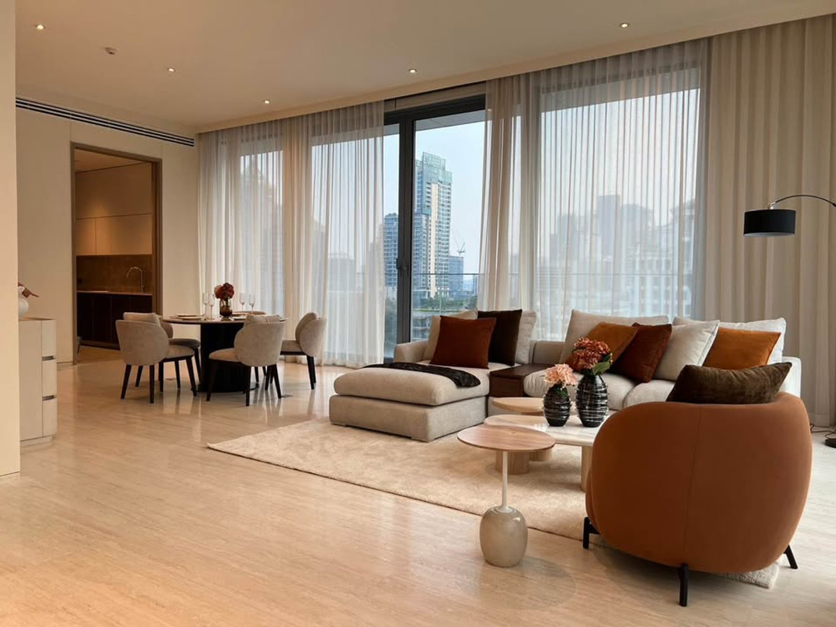 Scope Langsuan for rent 155 sqm 2 beds 3 baths 380,000 per month Scope Langsuan for rent 155 sqm 2 beds 3 baths 380,000 per month