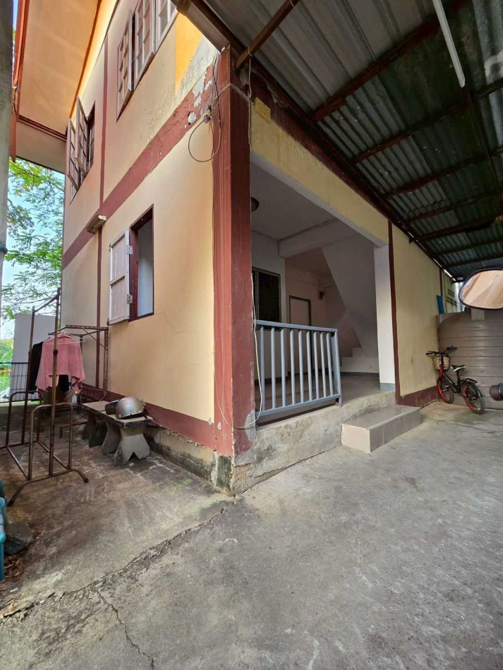 Apartment for sale in Phitsanulok city, 160 sq m, 37 sq wa, near Pibulsongkram Rajabhat University.