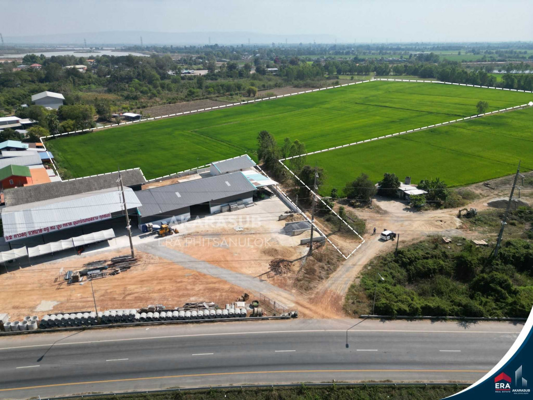 Land for sale, 35 rai 3 ngan 20 square wah, located on the Phitsanulok bypass road, opposite Phitsanulok University. Land for sale, 35 rai 3 ngan 20 square wah, located on the Phitsanulok bypass road, opposite Phitsanulok University.