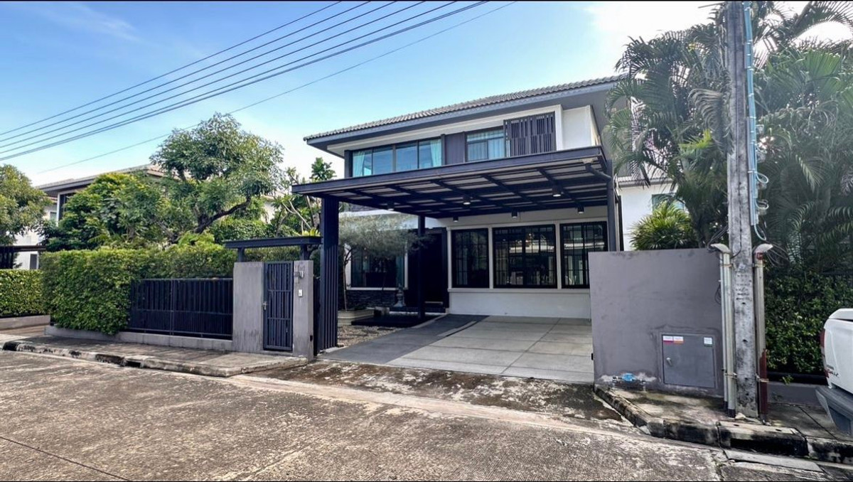 73.2 sq m, 4 bedrooms, 3 bathrooms, 2-story detached house, Manthana Srinakarin, Bangna, near Nam Daeng Market.