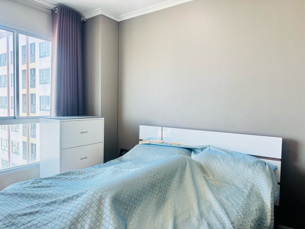 Empty room ready for rent #LPN Rama 4