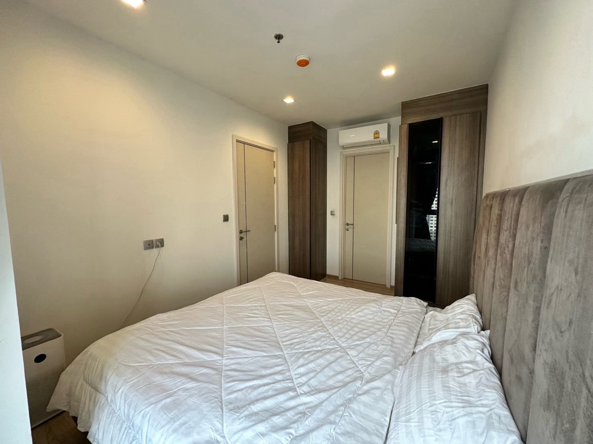 The Line Phahol - Pradipat. for sale. 0816037454 The Line Phahol - Pradipat. for sale. 0816037454