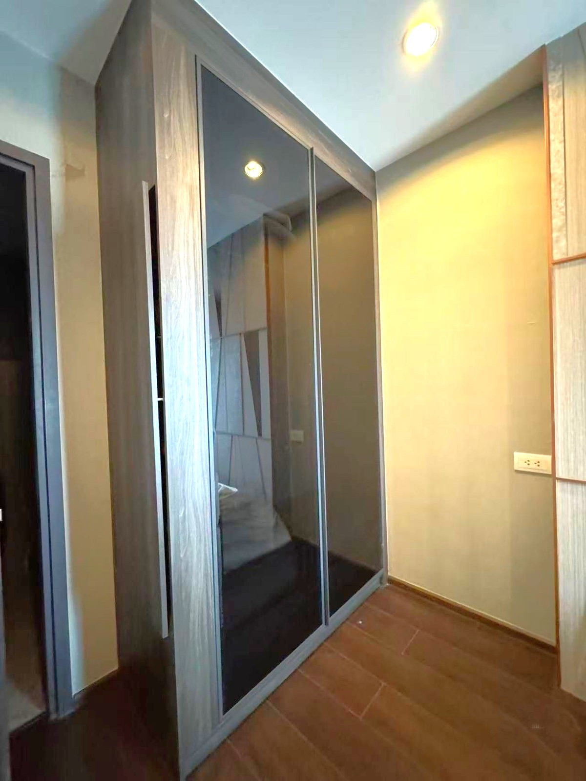 ⚡️ห้องชั้นสูงราคาดี เหลือเพียงแค่ห้องเดียวเท่านั้น | คอนโด C Ekkamai – รูปที่ 3
