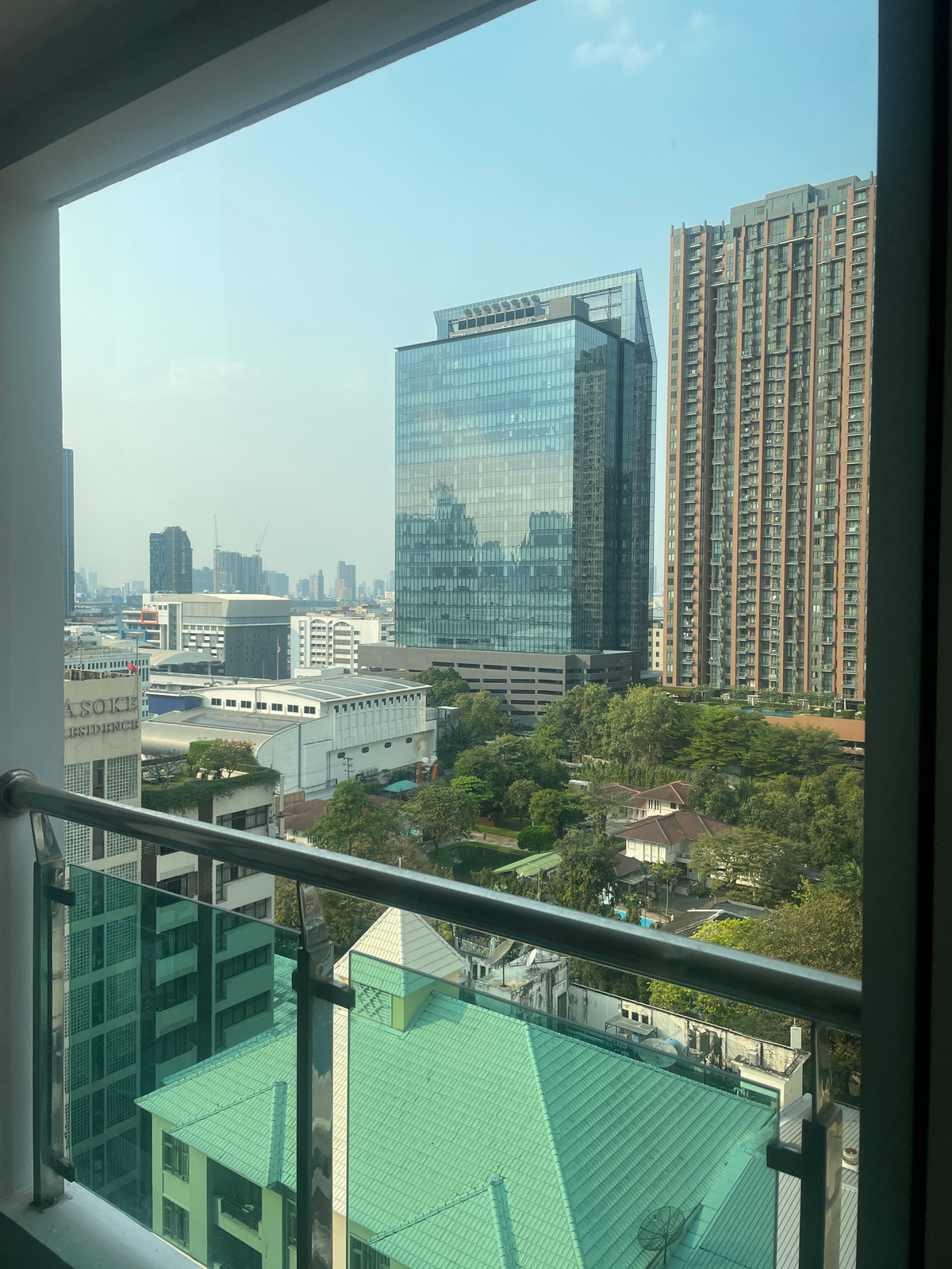Sukhumvit Living Town 14th Fl. 1BR for Sale () Sukhumvit Living Town 14th Fl. 1BR for Sale ()