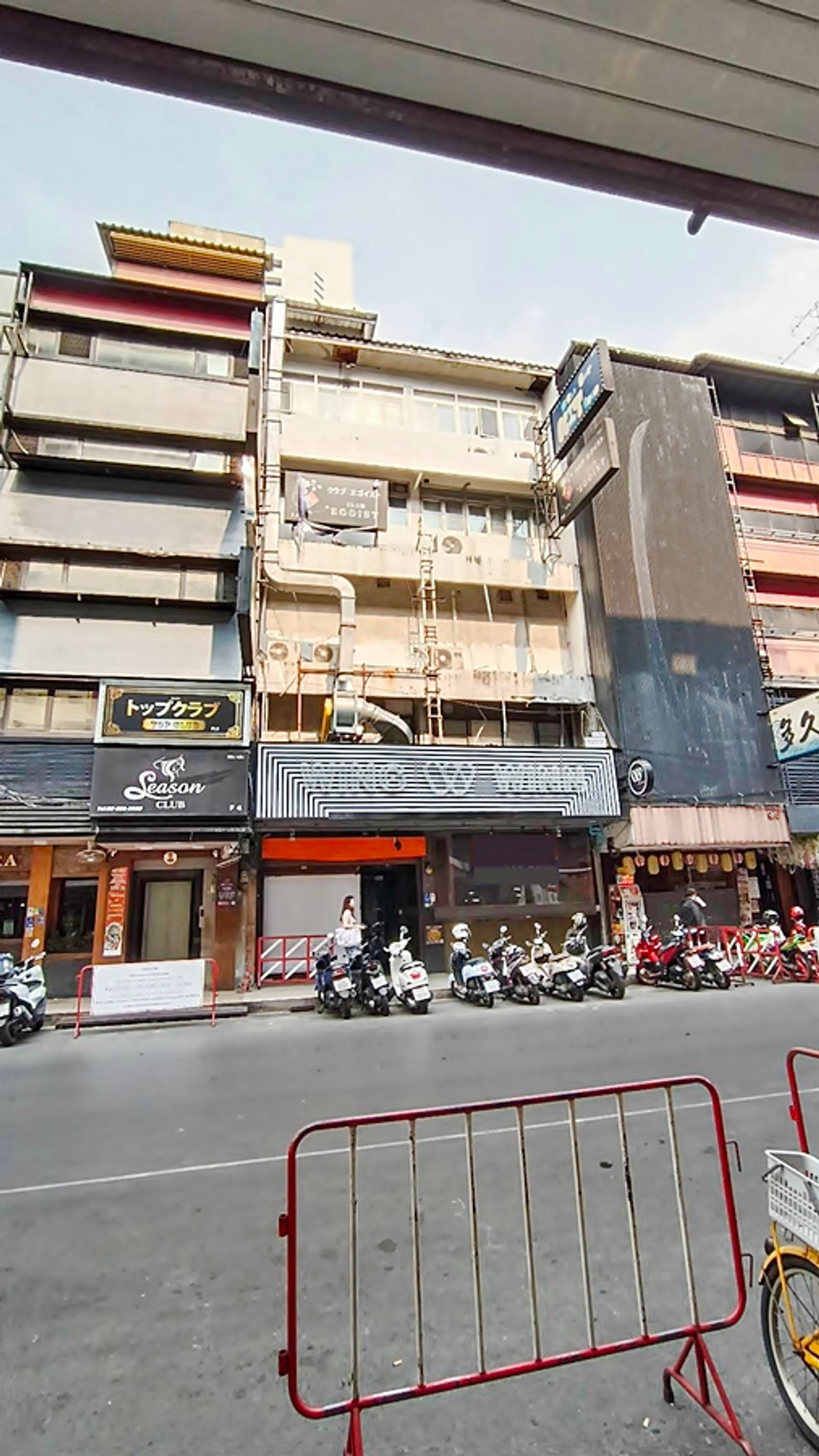 ให้เช่าพื้นที่สำหรับร้านอาหารหรือบาร์ 100-300 ตรม. ซอยธนิยะ สีลม – รูปที่ 2