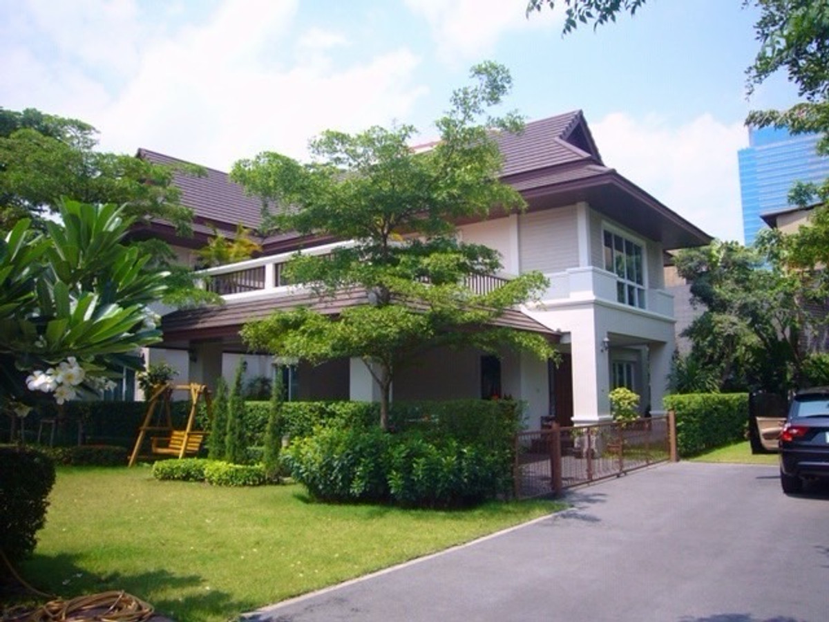 บ้านเดี่ยวให้เช่า 4 ห้องนอน ใกล้ BTS ทองหล่อ พื้นที่ใช้สอย 450 ตร.ม สุขุมวิท 36 พร้อมอยู่เมษายน 2026