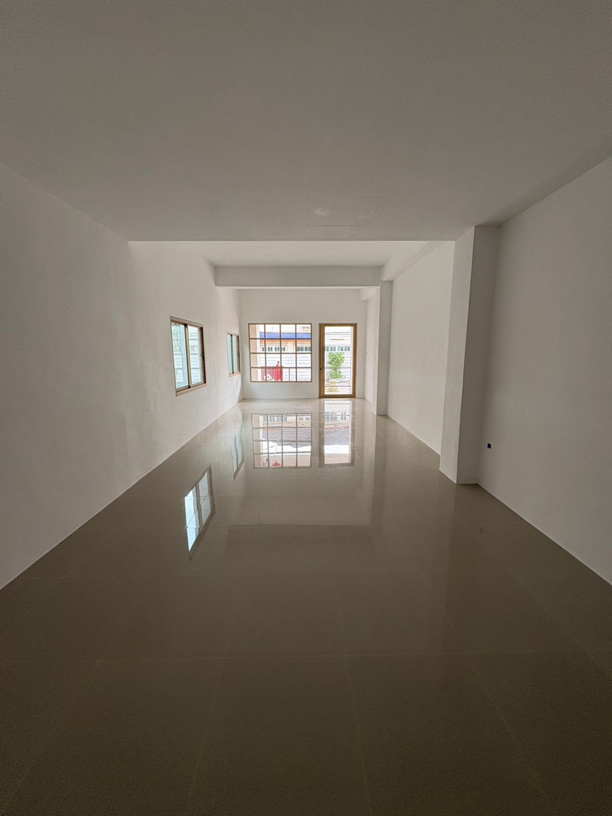 Space for rent inside the building Supports both offices and Co-Working Space.
