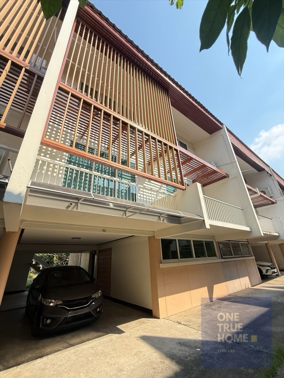 Rare Item! [ให้เช่า] Residence ตึก Mid-Century รีโนเวทใหม่ พื้นไม้สัก หน้ากว้าง 8 เมตร ย่านประดิพัทธ์ (ใกล้ร้านพริกหยวก) – รูปที่ 2