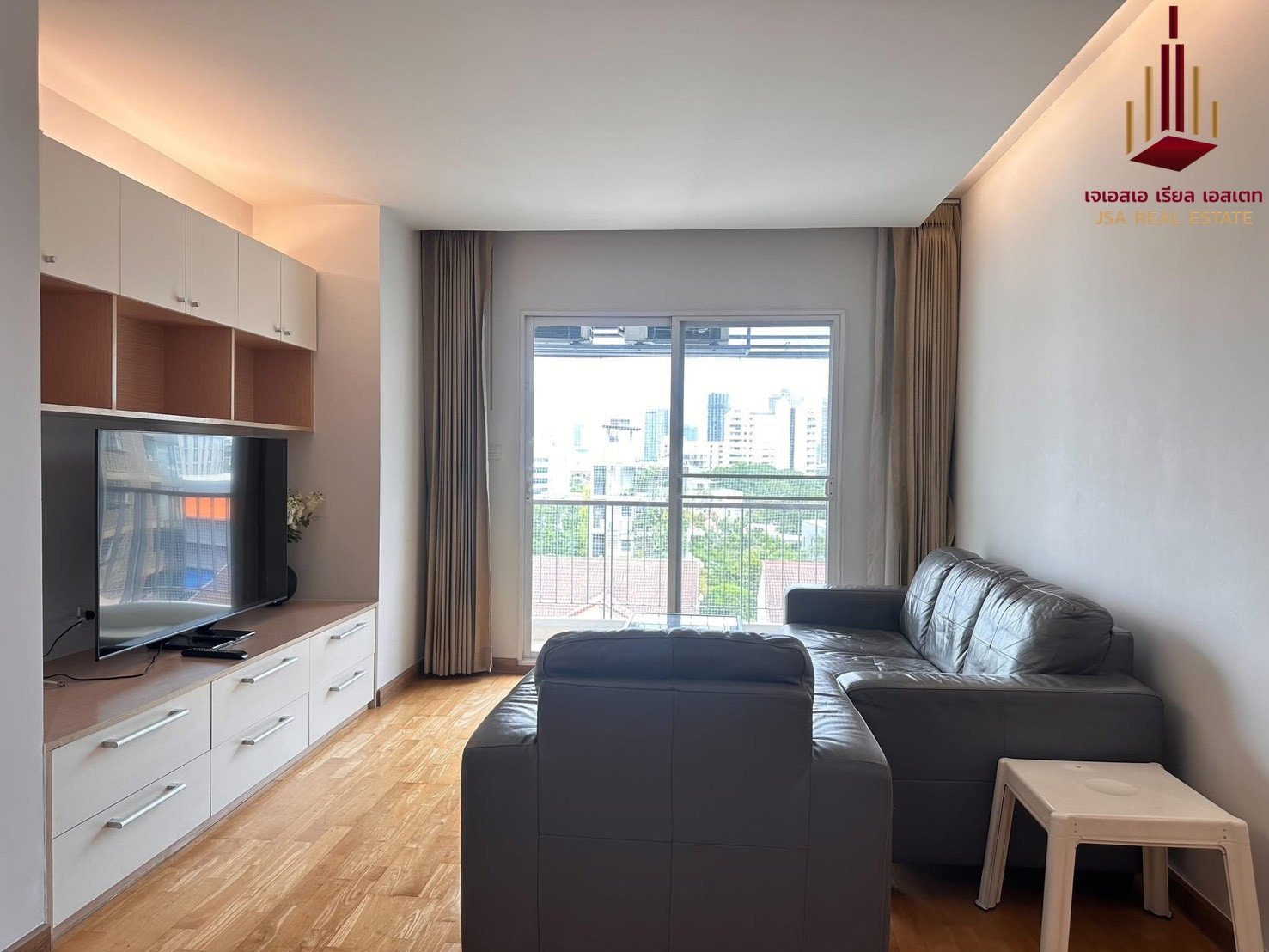 ✨ For Rent: The Residence 52 Condo ✨💰 Only 45,000 THB/month