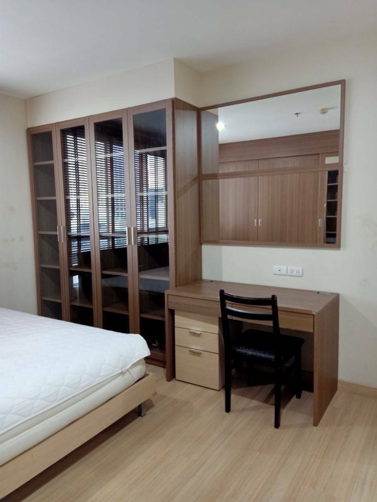 For rent Life @ Sathorn 10 ☎️0912322009 For rent Life @ Sathorn 10 ☎️0912322009