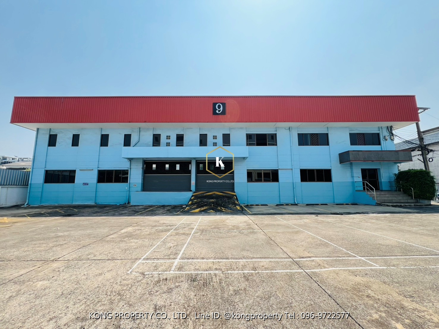 Warehouse for rent with office, Sukhumvit, Phra Khanong, Bangkok, near the BTS Warehouse for rent with office, Sukhumvit, Phra Khanong, Bangkok, near the BTS