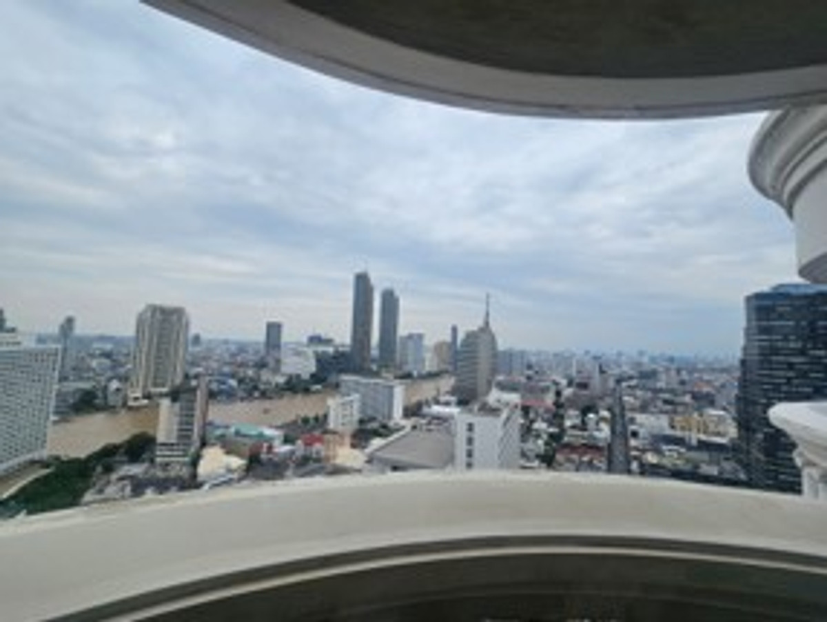 HOT DEAL! State Tower Condominium @ Sathorn Condo for sale, State Tower.