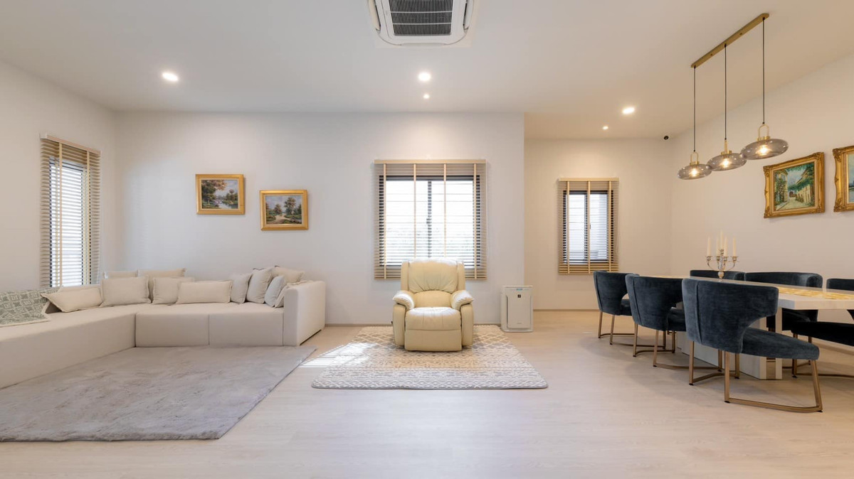 บ้านเดี่ยวสร้างใหม่ 3 ชั้น Luxury Residence ใจกลางราชดำเนิน — ทำเลหายากมาก แทบไม่มีบ้านใหม่แบบนี้อีกแล้ว ✨ ใกล้ MRT เพียง 500 เมตร | ใกล้สนามหลวง | ใจกลางเขตประวัติศาสตร์กรุงเทพฯ – รูปที่ 4