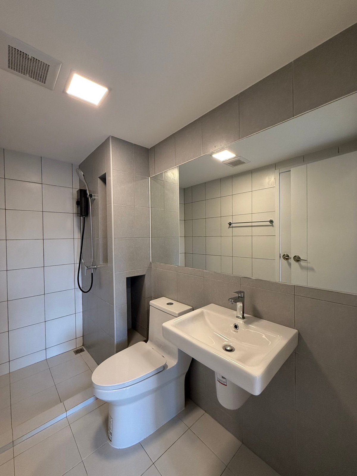 for rent Plum 62 1 bed super deal 🍎🌈 – รูปที่ 2