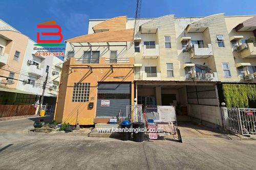 ทาวน์โฮม บ้านสวนราชา เนื้อที่ 25 ตรว. กรุงเทพกรีฑา ซอย 7 แขวงหัวหมาก เขตบางกะปิ