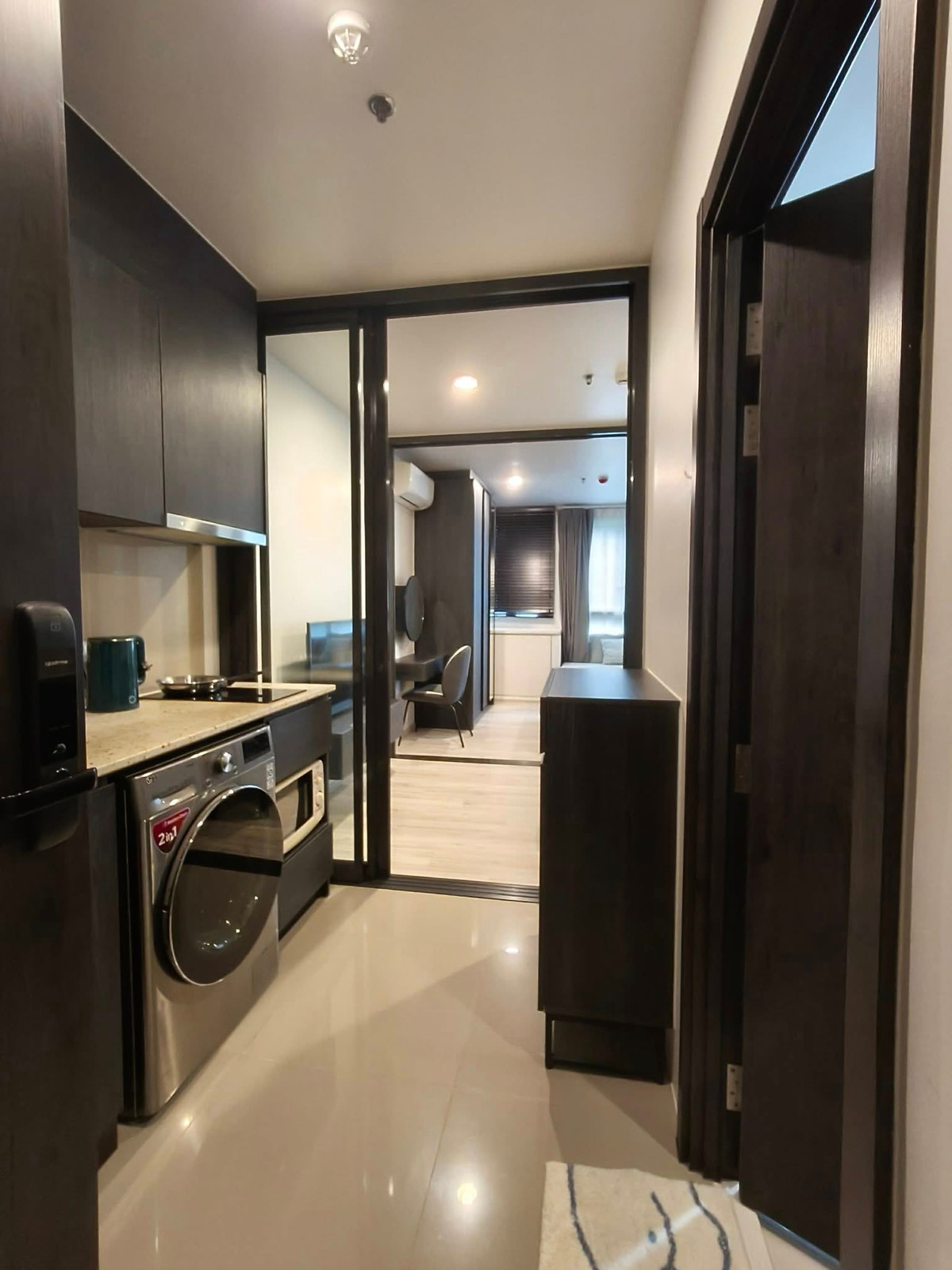 For Rent : XT Huaikwang MRTห้วยขวาง  1ห้องนอน 1ห้องน้ำ ห้องสวย เฟอร์นิเจอร์ครบ พร้อมเข้าอยู่ – รูปที่ 2