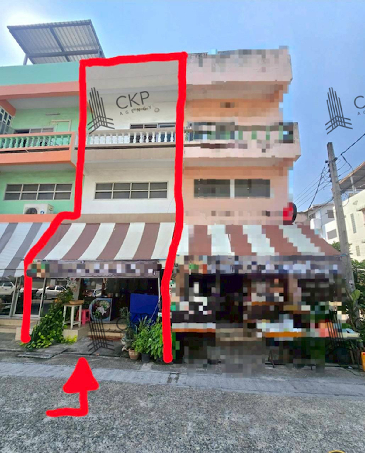 Commercial building for sale in Chatnakorn Village, Prawet area. Close to the district office, schools, and shopping centers. Convenient access to Lat Krabang, Srinakarin, and Suvarnabhumi Airport. Currently has tenants. Commercial building for sale in Chatnakorn Village, Prawet area. Close to the district office, schools, and shopping centers. Convenient access to Lat Krabang, Srinakarin, and Suvarnabhumi Airport. Currently has tenants.
