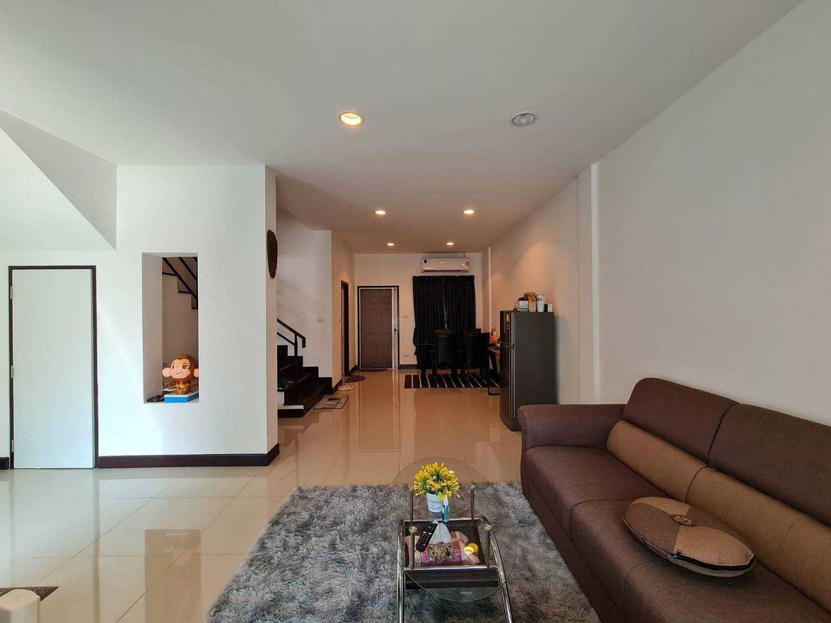 ขายทาวน์โฮม หมู่บ้าน ดิ อิเธอโน่ 174 ตร.ม. ใกล้ โรงพยาบาลเสรีรักษ์ – รูปที่ 2